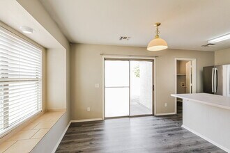8138 S Sunny Sky Pl in Tucson, AZ - Building Photo - Building Photo