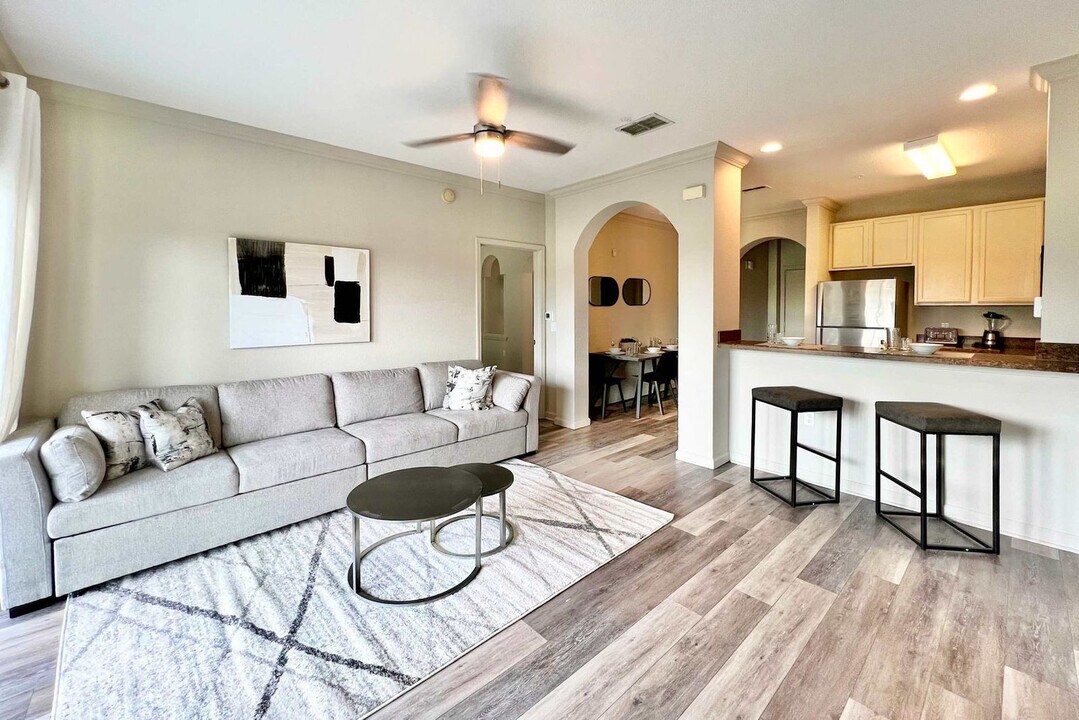14200 Avalon Rd in Winter Garden, FL - Building Photo