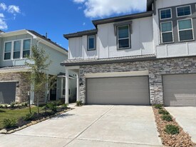 4135 Balboa Dr in Arcola, TX - Building Photo