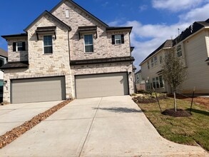 126 W Coralburst Lp in Montgomery, TX - Building Photo - Building Photo