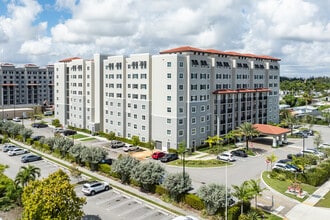 Lil Abner II in Sweetwater, FL - Building Photo - Building Photo