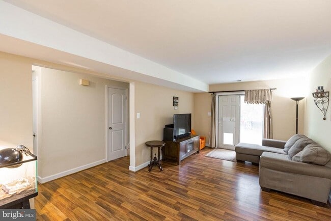 14308 Lindendale Rd in Woodbridge, VA - Building Photo - Building Photo