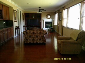 5002 S Ridgefield Way in Fairfield, CA - Building Photo - Building Photo