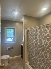 21 S Loveland Ave in Kingston, PA - Foto de edificio - Building Photo