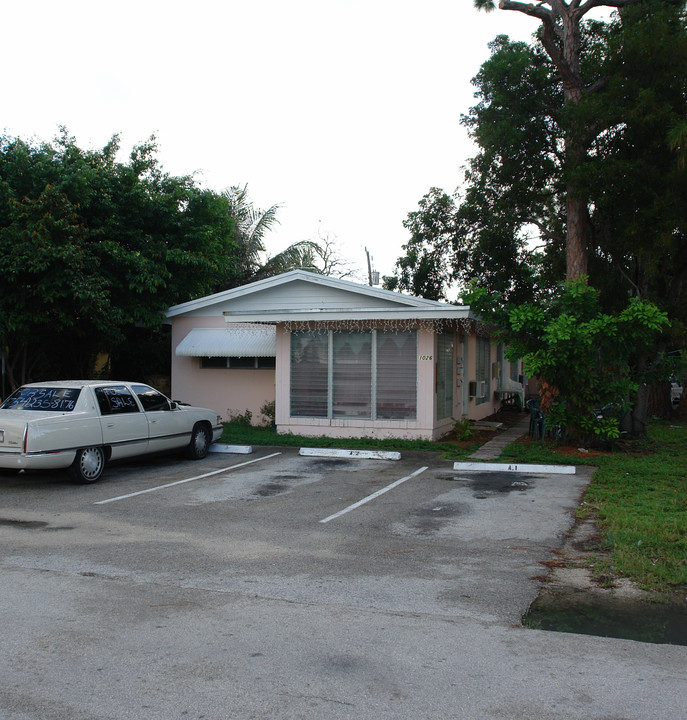 1026 NE 9th Ave in Fort Lauderdale, FL - Building Photo