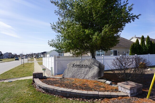 800 Sedgegrass Dr in Champaign, IL - Building Photo - Building Photo