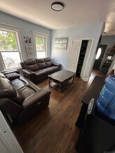 16 Charron St, Unit 1 in Bridgeport, CT - Building Photo - Building Photo