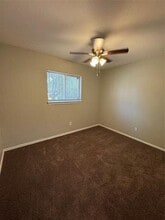 9625 Limestone Dr in Dallas, TX - Building Photo - Building Photo