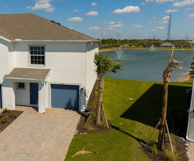 8043 Haley Crk Wy in Lehigh Acres, FL - Building Photo - Building Photo