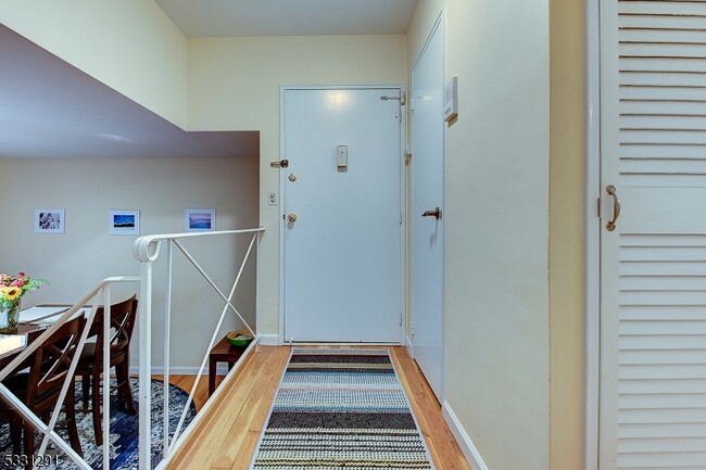361 Claremont Ave-Unit -1 in Montclair, NJ - Building Photo - Building Photo