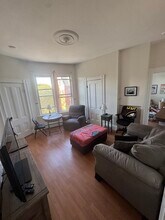 2 Linden St in Brookline, MA - Building Photo - Building Photo
