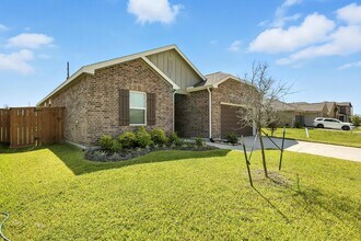 5830 Capri Frst Dr in Katy, TX - Building Photo - Building Photo