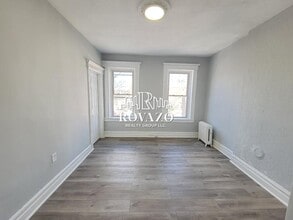 16 Duryea St in Newark, NJ - Foto de edificio - Building Photo