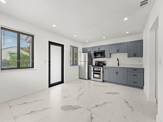 property at 921 NW 22nd Ct