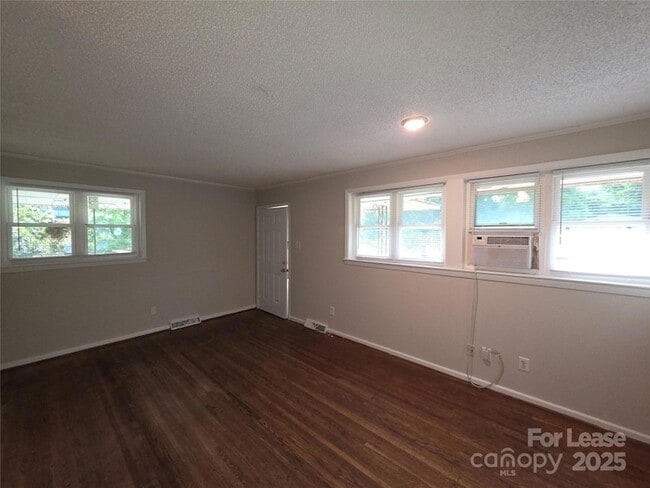 1444 Academy St in Charlotte, NC - Building Photo - Building Photo