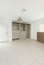 2136 Cascade St in Las Vegas, NV - Foto de edificio - Building Photo