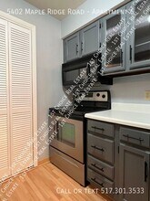 5402 Maple Ridge Rd-Unit -Apartment 6 in Haslett, MI - Building Photo - Building Photo