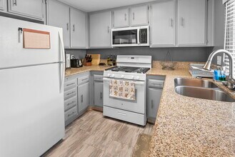 22331 Harbor Ridge Ln in Torrance, CA - Building Photo - Building Photo