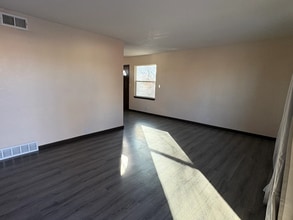 1211 Florence Ave in Colorado Springs, CO - Foto de edificio - Building Photo