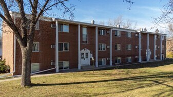 417 27th St NE in Rochester, MN - Building Photo