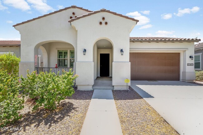 property at 20467 W Legend Trail