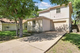 101 S Mockingbird Cir in Cedar Creek, TX - Building Photo