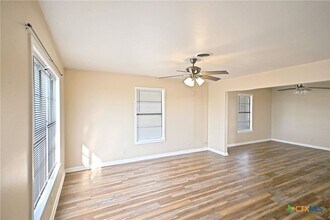 4706 Dreibrodt Rd in San Marcos, TX - Building Photo - Building Photo
