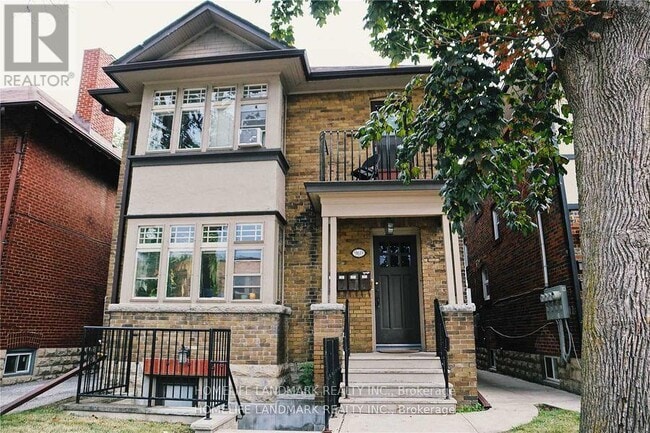 property at 969 Avenue Rd
