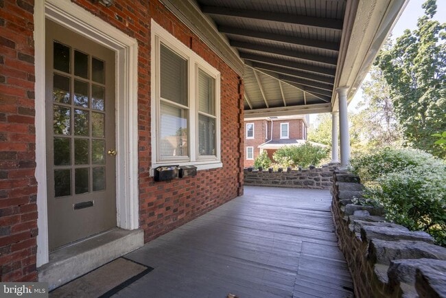 113 Walnut Ave in Ardmore, PA - Building Photo - Building Photo