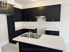 18 Prudhoe Ter in Barrie, ON - Building Photo - Building Photo