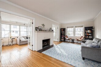 322 N Monroe St in Hinsdale, IL - Building Photo - Building Photo