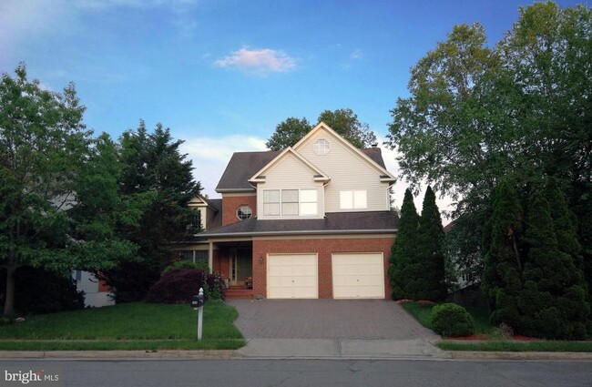 property at 506 Roland St SW