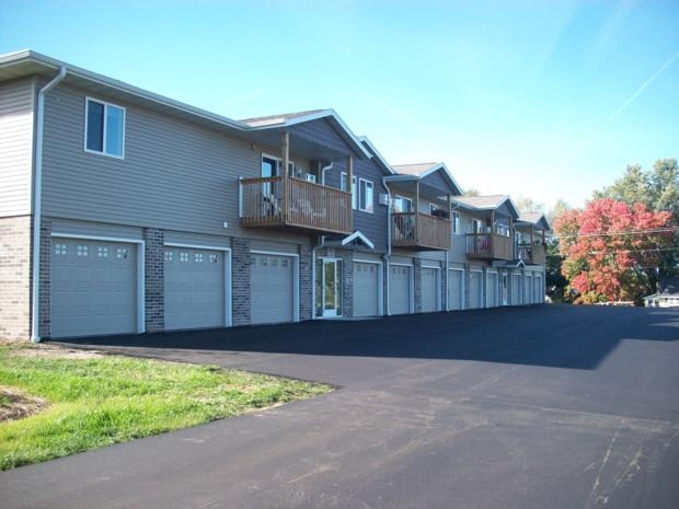 Watertown Park Apartments in Watertown, WI - Building Photo