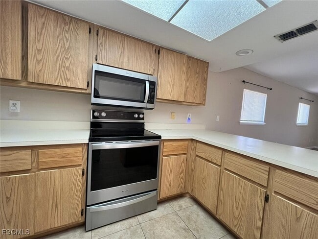 property at 3911 Country Club Blvd