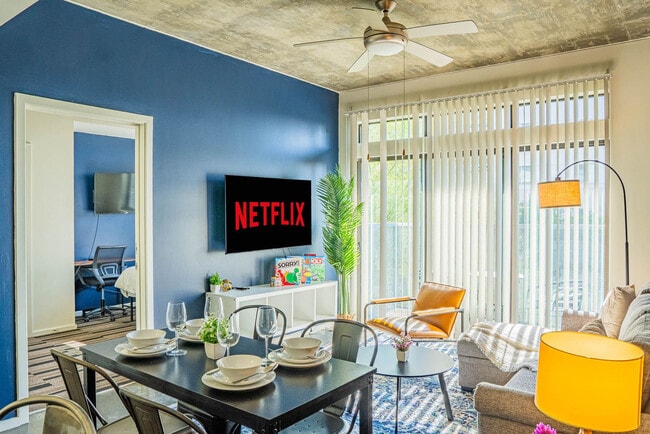 333 E Roosevelt St in Phoenix, AZ - Foto de edificio - Building Photo