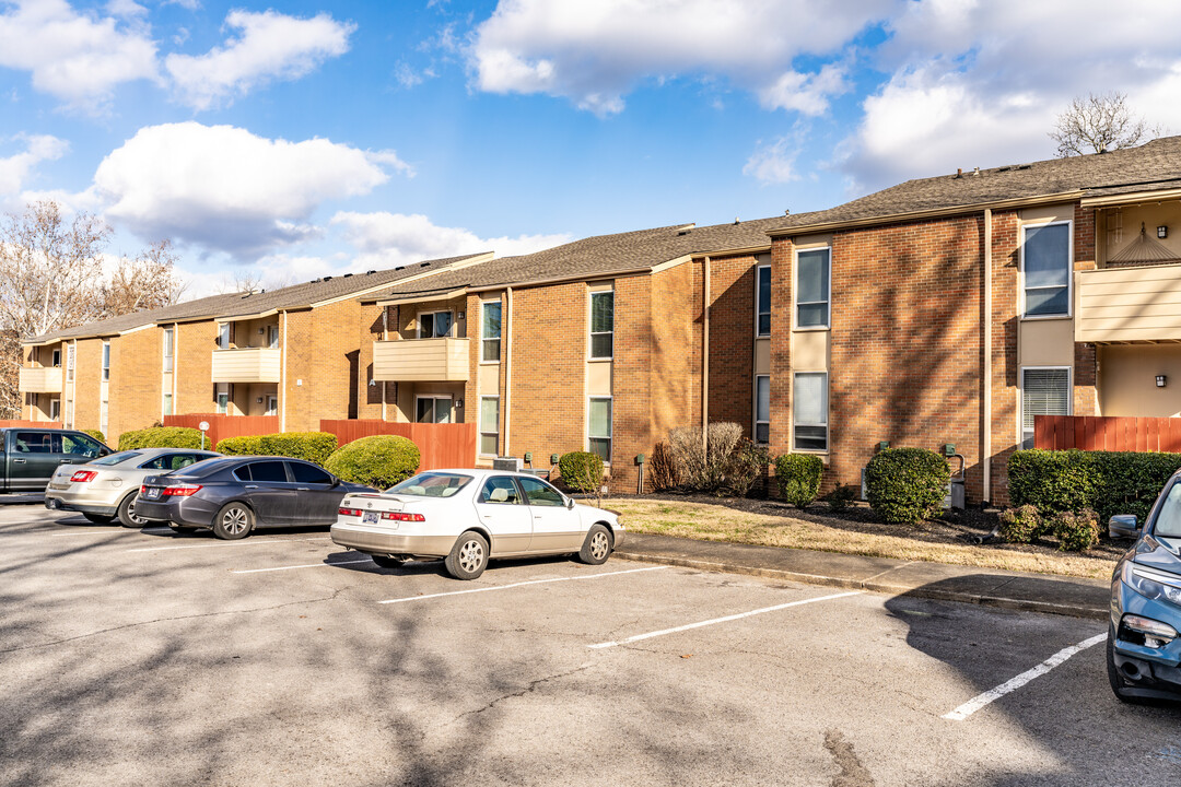 Rock Harbor Condominiums in Nashville, TN - Building Photo