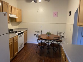 1532 Burney Ln in Cincinnati, OH - Foto de edificio - Building Photo