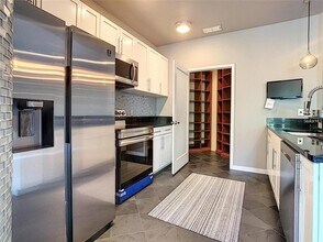 1 S Eola Dr in Orlando, FL - Building Photo - Building Photo