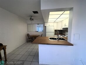 1701 Buchanan St in Hollywood, FL - Building Photo - Building Photo