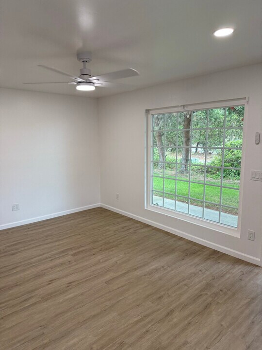 9524 Easter Way in San Diego, CA - Building Photo