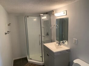 5 Lina Rue in Gatineau, QC - Building Photo - Building Photo