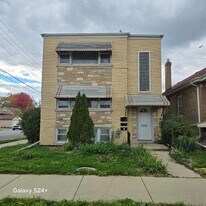 5600 N Mango Ave in Chicago, IL - Building Photo
