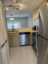 5812 Windhover Dr in Orlando, FL - Building Photo - Building Photo