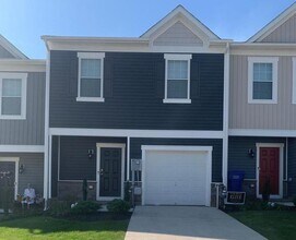560 Locust Run Dr in York, PA - Building Photo - Building Photo