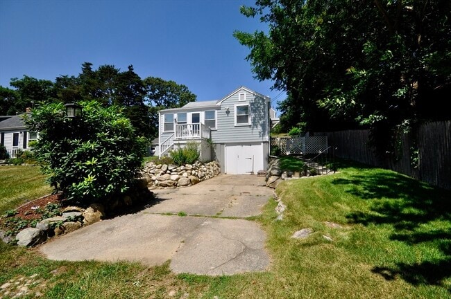28 Cochituate Rd in Plymouth, MA - Building Photo - Building Photo