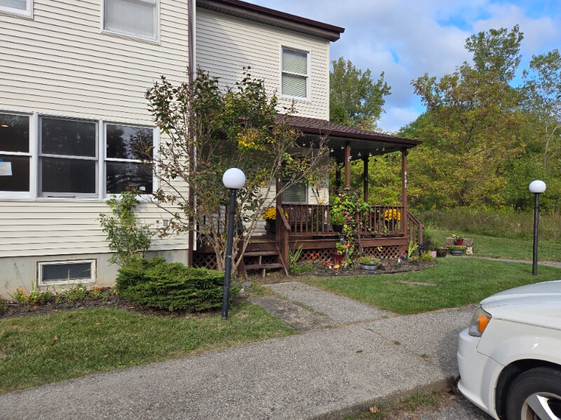 6194 Creek View Trail in Farmington, NY - Building Photo