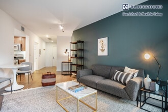 375 N La Cienega Blvd-Unit -FL4-ID225 in West Hollywood, CA - Foto de edificio - Building Photo