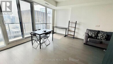 70 Temperance St in Toronto, ON - Building Photo - Building Photo