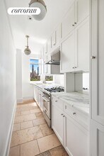 25 Central Prk W in New York, NY - Building Photo - Building Photo