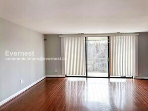 3314 Huntley Sq Dr in Temple Hills, MD - Building Photo - Building Photo